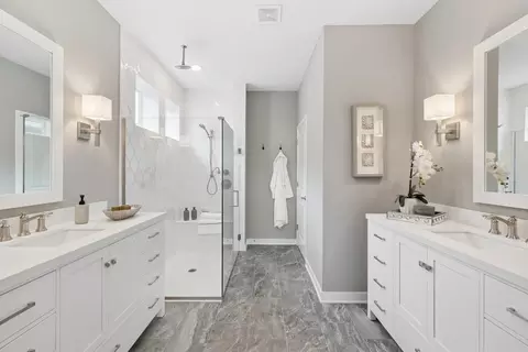 Bath - 831 Heritage Blvd, Delaware, OH 43015 photo 1 of 3