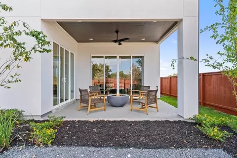 Exterior - 12110 Cearley Dr, Austin, TX 78758 photo 5 of 5