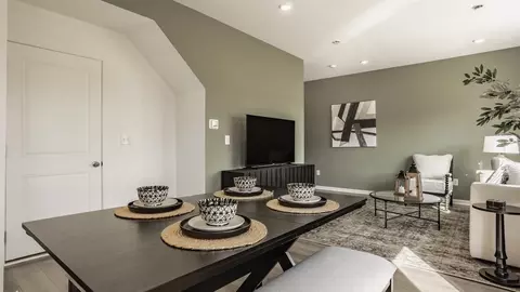 Dining - 203 Scorsese St, Springfield, OH 45505 photo 1 of 2