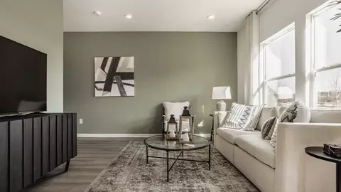 Living - 203 Scorsese St, Springfield, OH 45505 photo 1 of 2