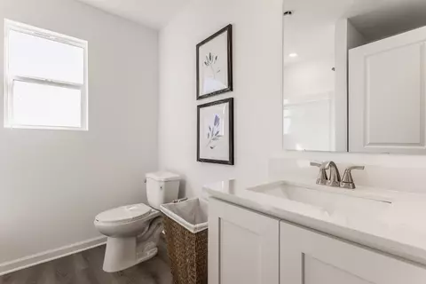 Bath - 203 Scorsese St, Springfield, OH 45505 photo 3 of 10