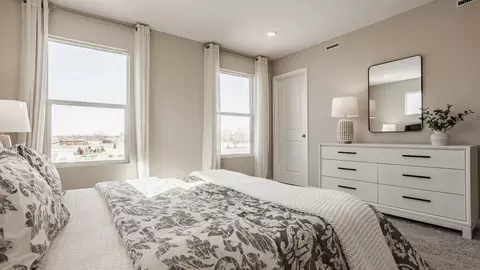Bedroom - 203 Scorsese St, Springfield, OH 45505 photo 2 of 10