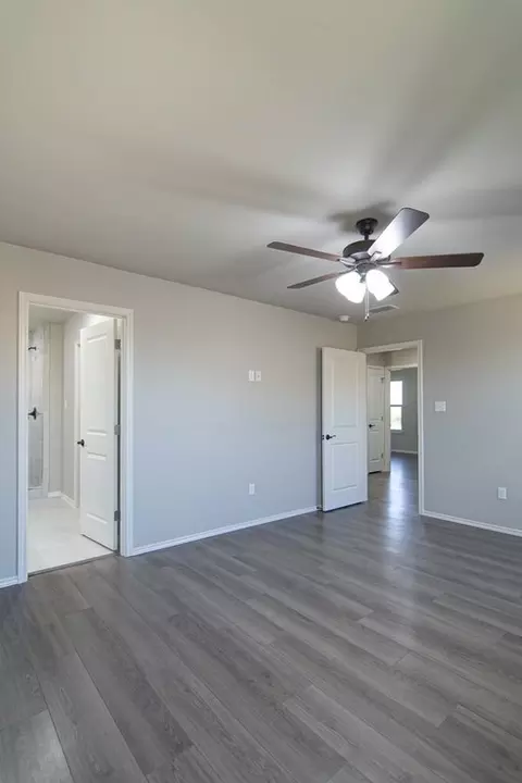 Bedroom - 6016 Servando Dr, Laredo, TX 78046 photo 2 of 4