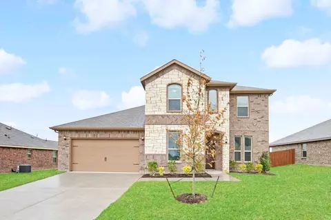 1240 Clubhouse Dr, Burleson, TX 76028