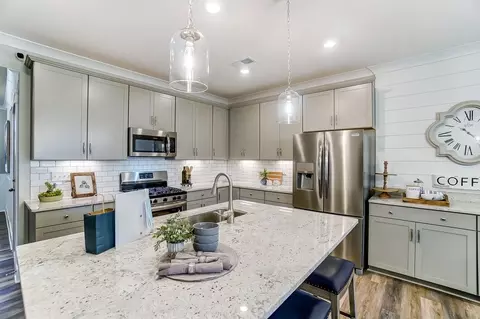 5500 Running Fox Ln, Durham, NC 27703 photo 8