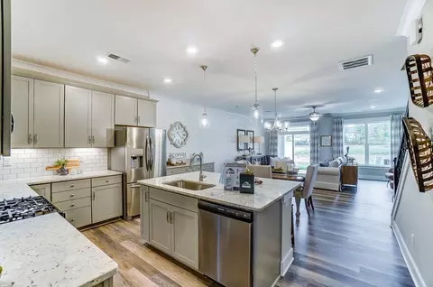 5500 Running Fox Ln, Durham, NC 27703 photo 6