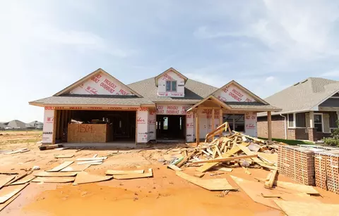 12504 SW 31st St, Yukon, OK 73099
