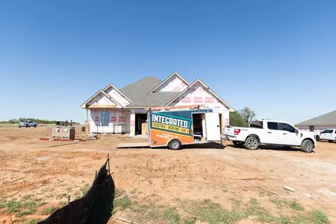 14137 SW 53rd St, Yukon, OK 73099