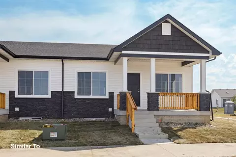 920 Sawgrass Dr, Norwalk, IA 50211