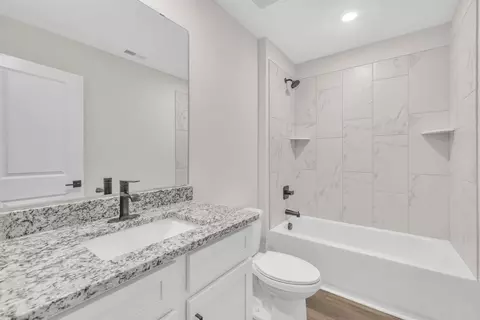 Bath - 128 Boone Docks Dr, Broadway, NC 27505 photo 4 of 7