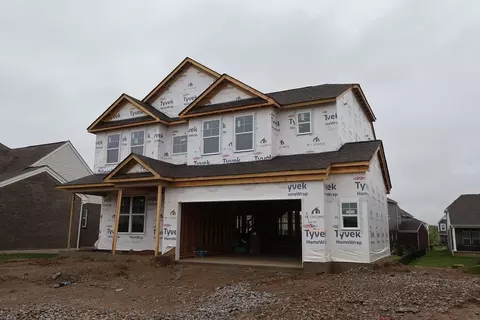 5610 White Pine Ln, Fairfield, OH 45011