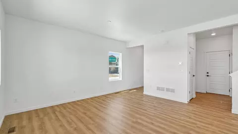 Living - 13518 Estes Ridge Dr, Peyton, CO 80831 photo 5 of 10