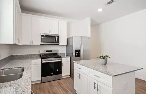 Kitchen - 16418 Cedarveil Ct, Conroe, TX 77302 photo 1 of 2