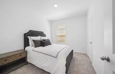 Bedroom - 16418 Cedarveil Ct, Conroe, TX 77302 photo 2 of 3