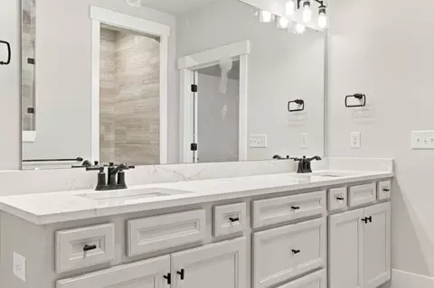 Bath - 3050 Vasco Loop, Myrtle Beach, SC 29579 photo 1 of 2