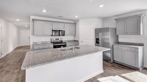 Kitchen - 102 Terry Dr, Brookland, AR 72417 photo 3 of 11