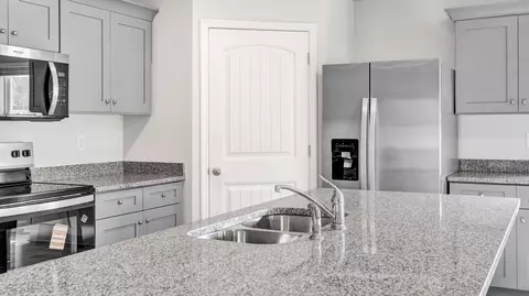 Kitchen - 102 Terry Dr, Brookland, AR 72417 photo 7 of 11