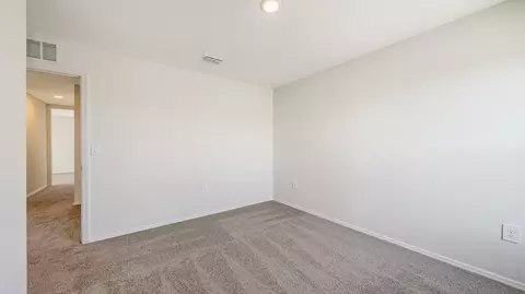 Bedroom - 4638 Hawthorn Ave, Parrish, FL 34219 photo 6 of 25
