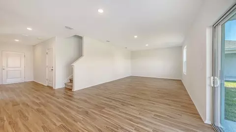 Living - 4638 Hawthorn Ave, Parrish, FL 34219 photo 3 of 7