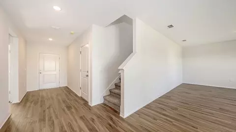 Entry Way - 4638 Hawthorn Ave, Parrish, FL 34219 photo 2 of 2