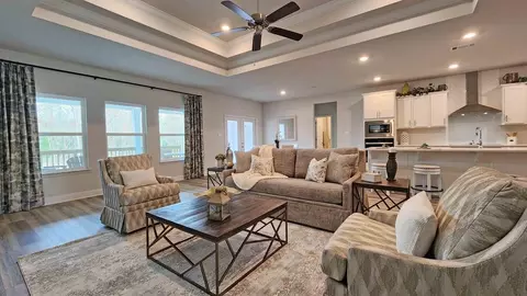 Living - 9500 Mossy Rd, Biloxi, MS 39532 photo 4 of 5