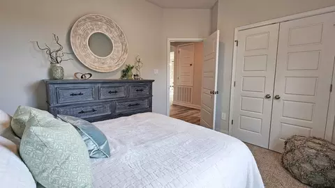 Bedroom - 9500 Mossy Rd, Biloxi, MS 39532 photo 4 of 15