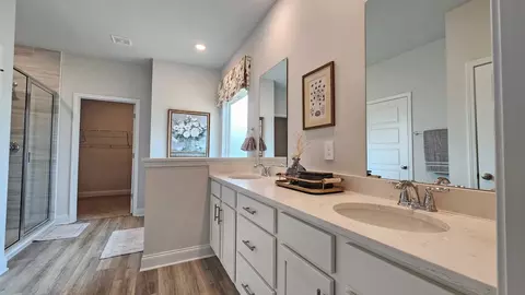 Bath - 9500 Mossy Rd, Biloxi, MS 39532 photo 2 of 6