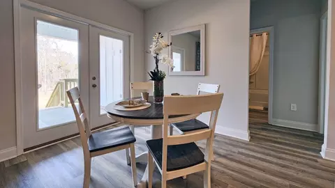 Dining - 9500 Mossy Rd, Biloxi, MS 39532 photo 4 of 5