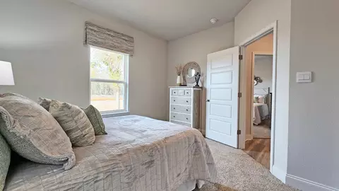 Bedroom - 9500 Mossy Rd, Biloxi, MS 39532 photo 2 of 15