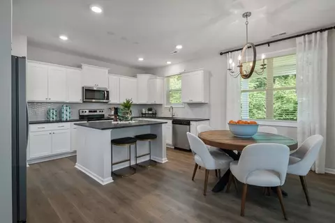 Kitchen - 1060 Ben Thomas Dr, Leland, NC 28451 photo 4 of 6
