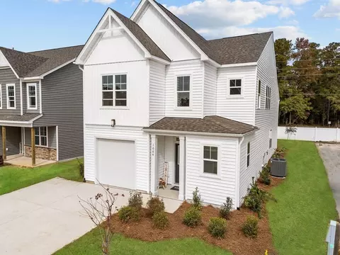 Exterior - 1060 Ben Thomas Dr, Leland, NC 28451 photo 4 of 6