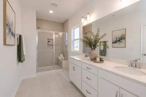 Bath - 1060 Ben Thomas Dr, Leland, NC 28451 photo 2 of 5