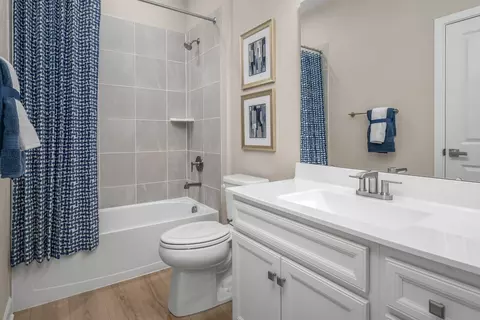 Bath - 19208 Trimaran Dr, Lewes, DE 19958 photo 2 of 4