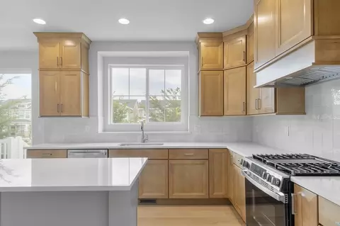 Kitchen - 11629 Engelmann Dr, Draper, UT 84020 photo 1 of 4