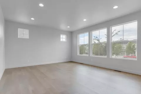 Living - 11629 Engelmann Dr, Draper, UT 84020 photo 1 of 4