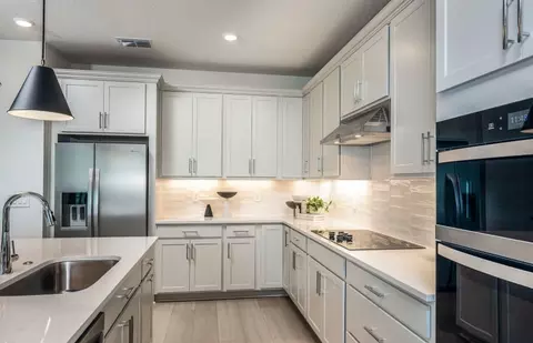 Kitchen - 8316 SW 46th Ave, Ocala, FL 34476 photo 2 of 2