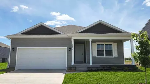 5139 168th St, Urbandale, IA 50323