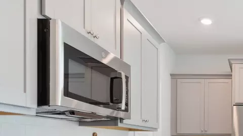 Kitchen - 417 Adhurst Dr, Enoree, SC 29335 photo 5 of 6