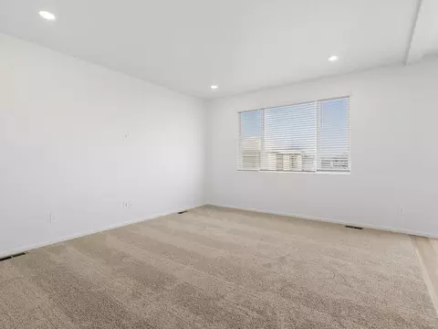 Living - 9389 Foxfire St, Longmont, CO 80504 photo 3 of 3