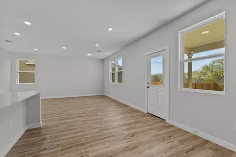 Living - 5503 Franklin Hls, Von Ormy, TX 78073 photo 2 of 6