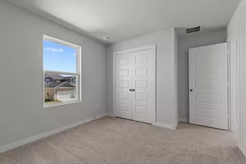 Bedroom - 5503 Franklin Hls, Von Ormy, TX 78073 photo 4 of 12