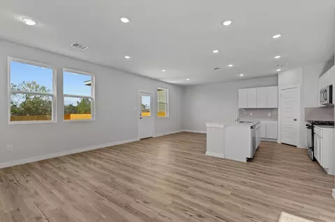 Living - 5503 Franklin Hls, Von Ormy, TX 78073 photo 1 of 6