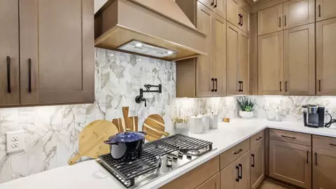 Kitchen - 2913 Biloxi Ct, Murfreesboro, TN 37129 photo 2 of 2