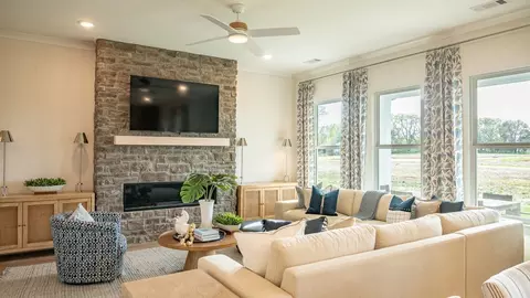 Living - 2913 Biloxi Ct, Murfreesboro, TN 37129 photo 2 of 5