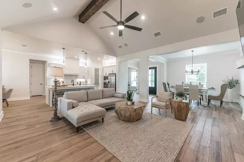 718 Eagle Hts, Salado, TX 76571