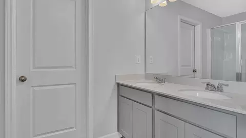 Bath - 558 Wilbur Rd, Conway, SC 29527 photo 2 of 6