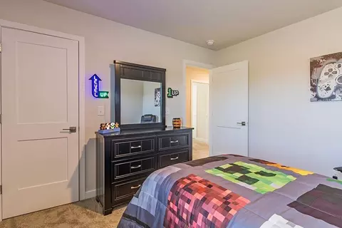 Bedroom - 147 Post Oak Dr, Jackson, GA 30233 photo 6 of 12