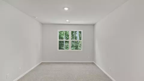Bedroom - 400 Teamon Pointe Dr, Griffin, GA 30223 photo 7 of 10