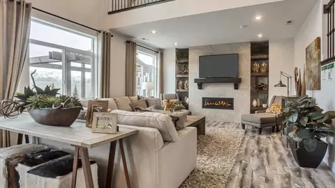 Living - 3381 S 2410 W, Syracuse, UT 84075 photo 2 of 4