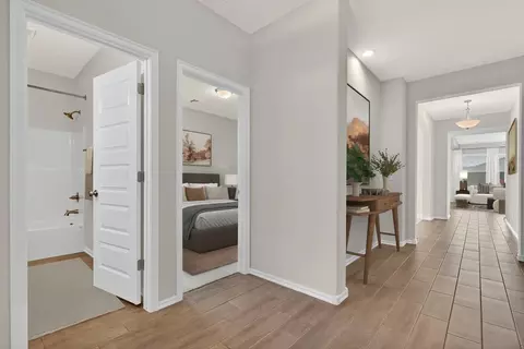 Entry Way - 2105 W Aurora St, Broken Arrow, OK 74014 photo 1 of 9